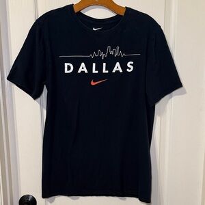 Nike Dallas Center Skyline Black Tshirt Size Medium EUC